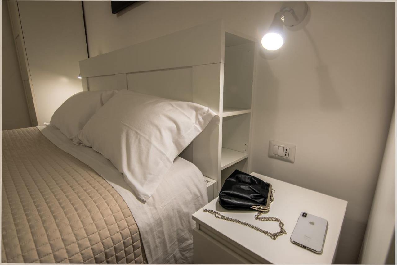 De' Villanova House บรินดิซิ ภายนอก รูปภาพ